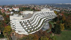 Hotel Praha na praské Hanspaulce ml pro Prahu netypické rozmry.