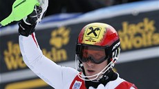 SKVLÁ JÍZDA. Rakouský lya Marcel Hirscher po druhém kole slalomu Svtového