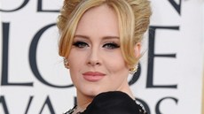 Adele se zbavila svého zlozvyku díky hypnóze.