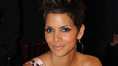 Halle Berry 