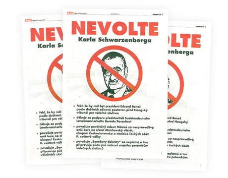 Inzerát NEVOLTE Karla Schwarzenberga, který vyel v pátením Blesku