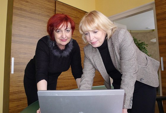 Hana Marvanová (vpravo) a senátorka Milue Horská.