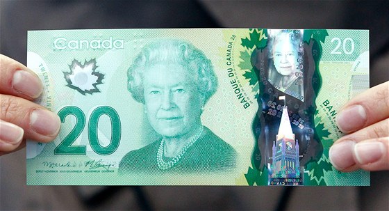 Na kanadských dolarech je zobrazený jiný typ javorového listu, ne je na
