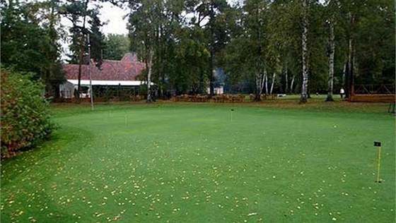 Klánovický les, klubovna Forest Golf Resort