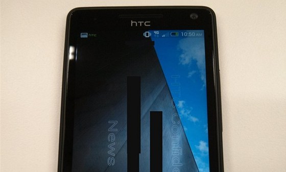 HTC M7 na uniklých fotografiích