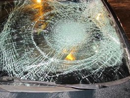 Smrteln dopravn nehoda v ernilov u Hradce Krlov. (23. 1. 2013)