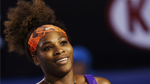 VE TVRTFINÁLE S ÚSMVEM. Americká tenistka Serena Williamsová v pohod zdolala