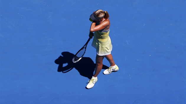 TOHLE NEZNM. Rusk tenistka Maria arapovov skonila svou suvernn jzdu v semifinle Australian Open.