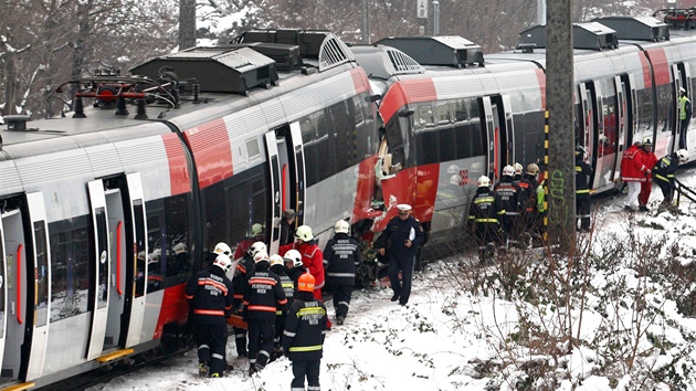 Ve Vdni se srazily dv vlakov soupravy na lince S45. (21. ledna 2013)