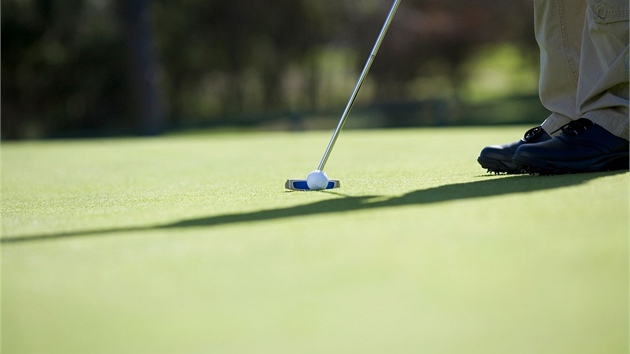 Golf (ilustrační foto) Golf (ilustrační foto)
