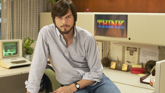 Ashton Kutcher jako Steve Jobs