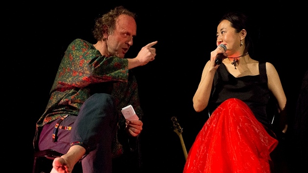Jaroslav Dušek a Feng-yűn Song