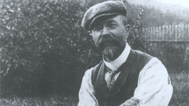 Snmek valaskomeziskho fotografa Otakara rtka ml v knize tento popisek: Profesor Masaryk za svho pobytu na abrn roku 1905.