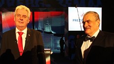 Poslední prezidentská debata před druhým kolem voleb. Vlevo Miloš Zeman, vpravo Poslední prezidentská debata před druhým kolem voleb. Vlevo Miloš Zeman, vpravo