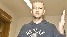 René Kökény u okresního soudu v roce 2013, kdy dostal za týrání družky čtyři... René Kökény u okresního soudu v roce 2013, kdy dostal za týrání družky čtyři...