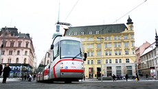 Brněnské náměstí Svobody nyní kromě linky číslo 4 křižuje také "devítka", která... Brněnské náměstí Svobody nyní kromě linky číslo 4 křižuje také "devítka", která...