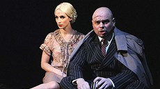 Soňa Borková jako Eva Duarte Perón a David Uličník v roli Juana Peróna na Soňa Borková jako Eva Duarte Perón a David Uličník v roli Juana Peróna na