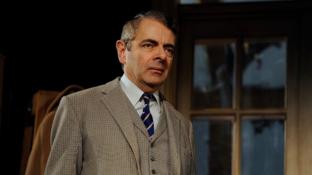 Rowan Atkinson v divadeln he Quartermaine's Terms (Quartermaineovy podmnky)