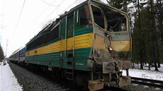 Nedaleko Červenky na Olomoucku se na železničním přejezdu srazil vlak s Nedaleko Červenky na Olomoucku se na železničním přejezdu srazil vlak s