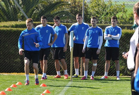 Plzetí fotbalisté ladí na Kypru formu pro jarní sezonu - tedy pro první ligu i Evropskou ligu. Jana Kovaíka, zimní posilu z Jablonce, vak brzdí zranní vaz.