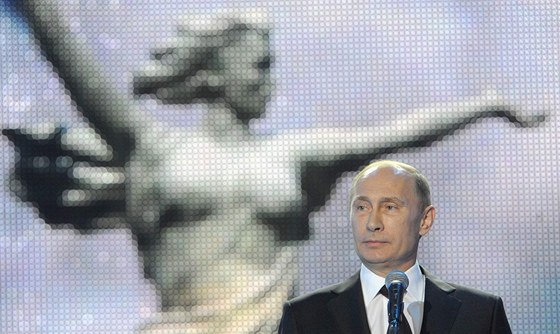Ruský prezident Vladimir Putin chce, aby v ruských kolách byly povinné kolní uniformy.