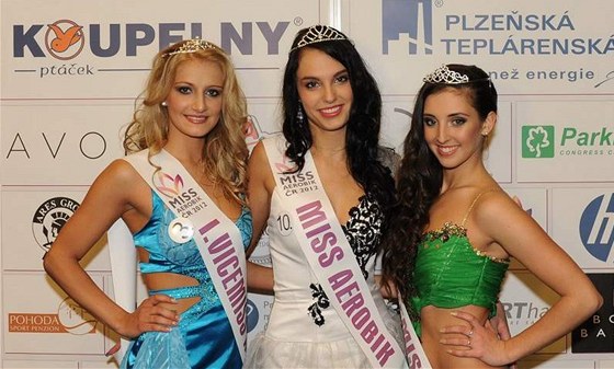 Nejlepí z finále Miss aerobik 2012, uprosted vítzka Jana imíková.