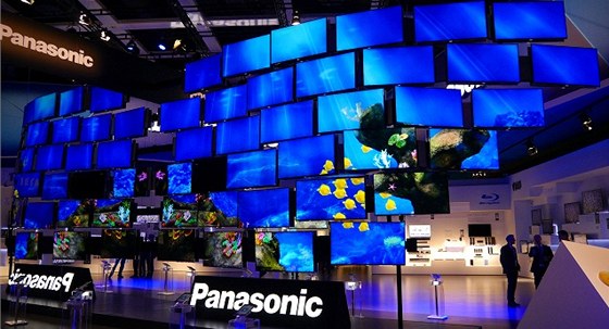 Zájem o televizory klesá, Panasonic pechází na domácí spotebie, osvtlení a vybavení do aut.