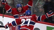 POJ NA MOU HRU. Brendan Gallagher, hokejista Montrealu (vlevo), jásá po své