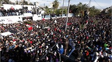 Smrt opoziního politika pivedla do ulic tisíce demonstrant a vyvolala ostré