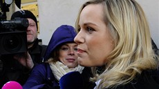 Za nově zvoleným prezidentem Milošem Zemanem ve čtvrtek dorazila šéfka poslanců... Za nově zvoleným prezidentem Milošem Zemanem ve čtvrtek dorazila šéfka poslanců...