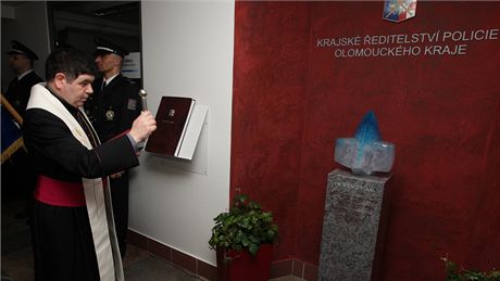 V budov krajského policejního editelství v Olomouci bylo slavnostn odhaleno...
