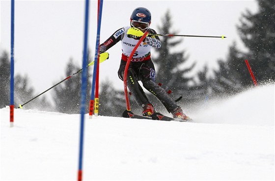 árka Záhrobská si ve slalomo dojela pro osmé místo, kdy po prvním kole poskoila o ti píky.