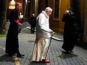 Pape Benedikt XVI. pichz na setkn s bohoslovci v mskm Romano Maggiore....