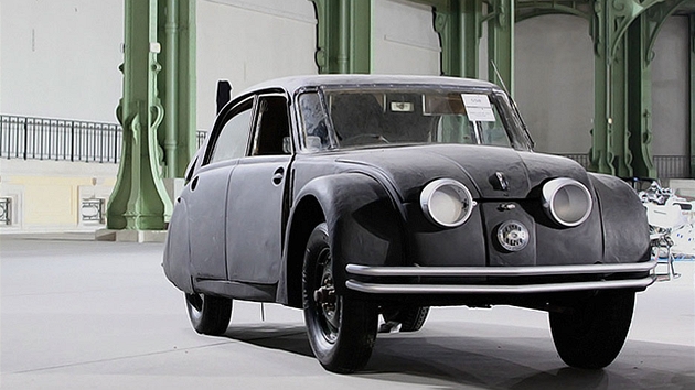 Tatra 77 na aukci spolenosti Bonhams v Pai v roce 2013