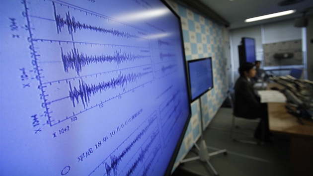 Tiskov konference k severokorejskmu jadernmu testu v Japonsku (12. nora 2013)
