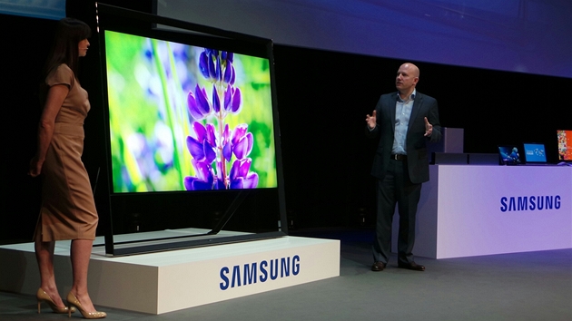 Televize Samsung S9 s rozlienm 4K a hlopkou 85 palc.