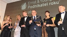 Podnikatel roku 2012 - společné foto oceněných, uprostřed Podnikatel roku 2012... Podnikatel roku 2012 - společné foto oceněných, uprostřed Podnikatel roku 2012...
