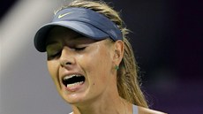 JÁ JSEM ALE... Ruská tenistka Maria arapovová proívá pokaený míek v duelu