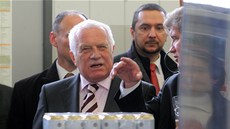 Prezident Václav Klaus pijel do eských Budjovic. Návtvu zahájil v