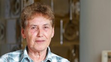 Eva Slábová, bývalá učitelka karlovarské obchodní akademie. Eva Slábová, bývalá učitelka karlovarské obchodní akademie.
