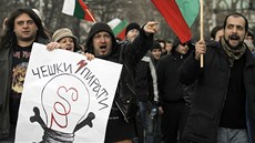 Bulhaři protestují proti vysokým cenám elektřiny od ČEZ a dalších distribučních Bulhaři protestují proti vysokým cenám elektřiny od ČEZ a dalších distribučních