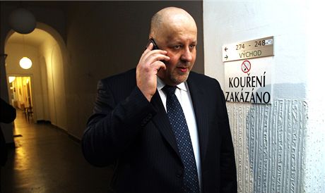 Bval policejn prezident Petr Lessy u soudu, kter e, jestli se dopustil