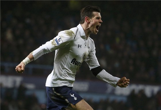 JE VE FORM. Gareth Bale pedvádí v posledních týdnech a msících skvlé výkony.