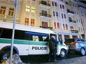 Zásah policie v noním klubu v ulici Ve Smekách