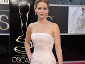 Jennifer Lawrence v atech Dior Haute Couture