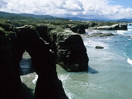 6. Playa de las Catedrales, Ribadeo, panlsko. Nádherná plá s mnoha...