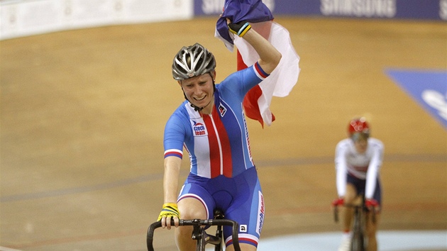 SLZY TST. Na ampiontu v Minsku zskala zlatou medaili v bodovacm zvod esk drhov cyklistka Jarmila Machaov.