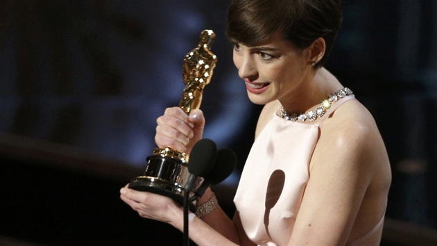 Oscar 2013 - Anne Hathawayov