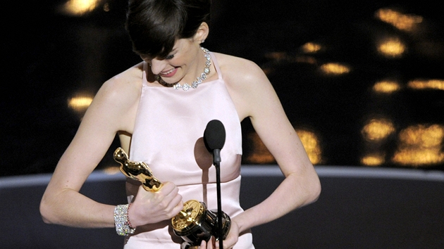 Oscar 2013 - Anne Hathawayov