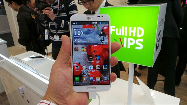 Displej nového LG Optimus G Pro je opravdu fantastický.  Je to full HD displej...
